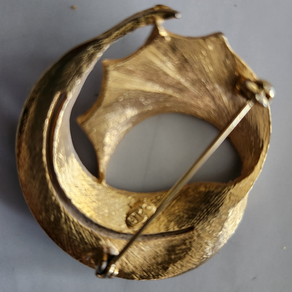 Brooch - Picture 5 of 5